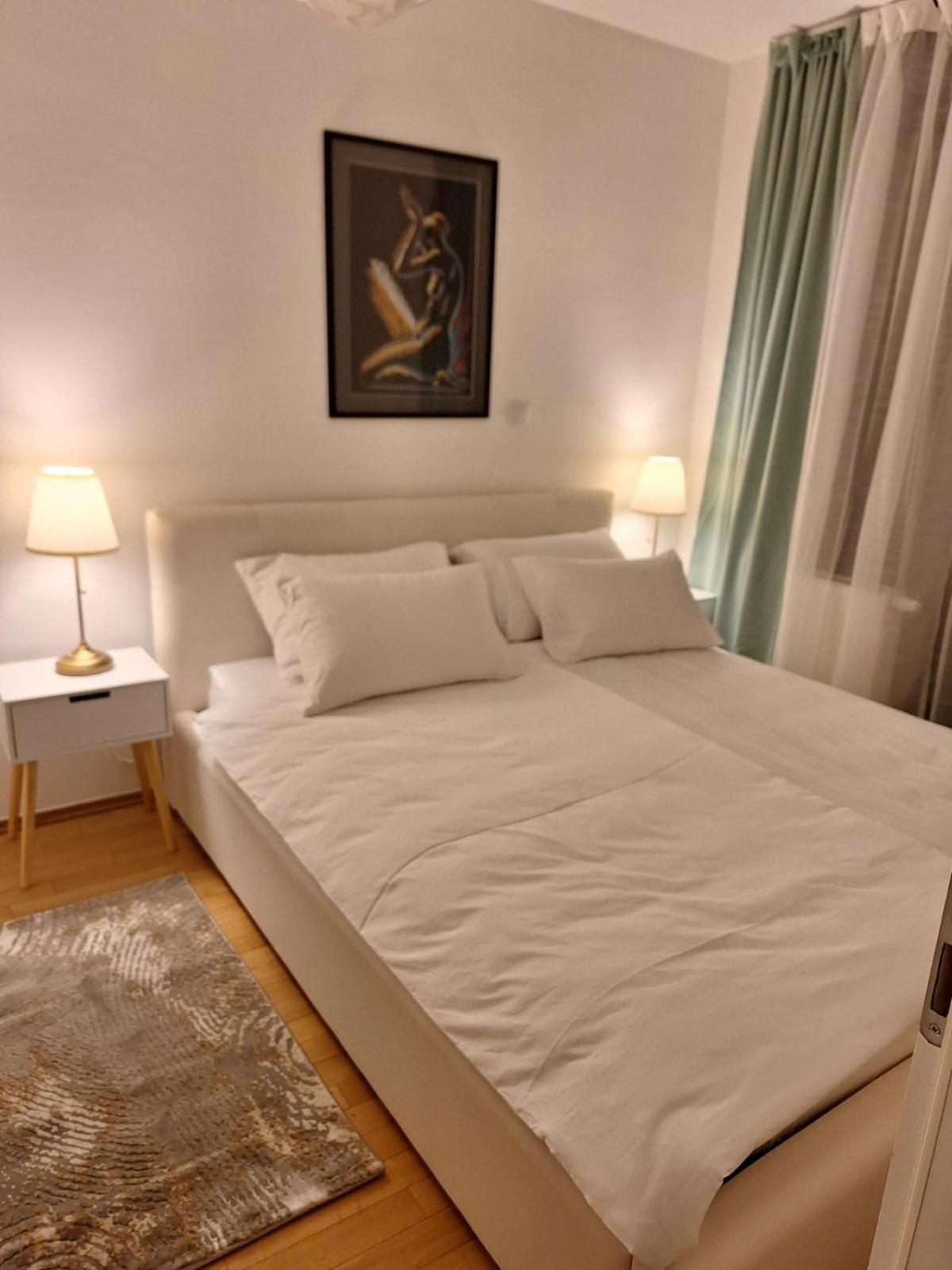 Apartman Lory, Zagreb, Downtown, With Own Parking In The Garage Exterior photo