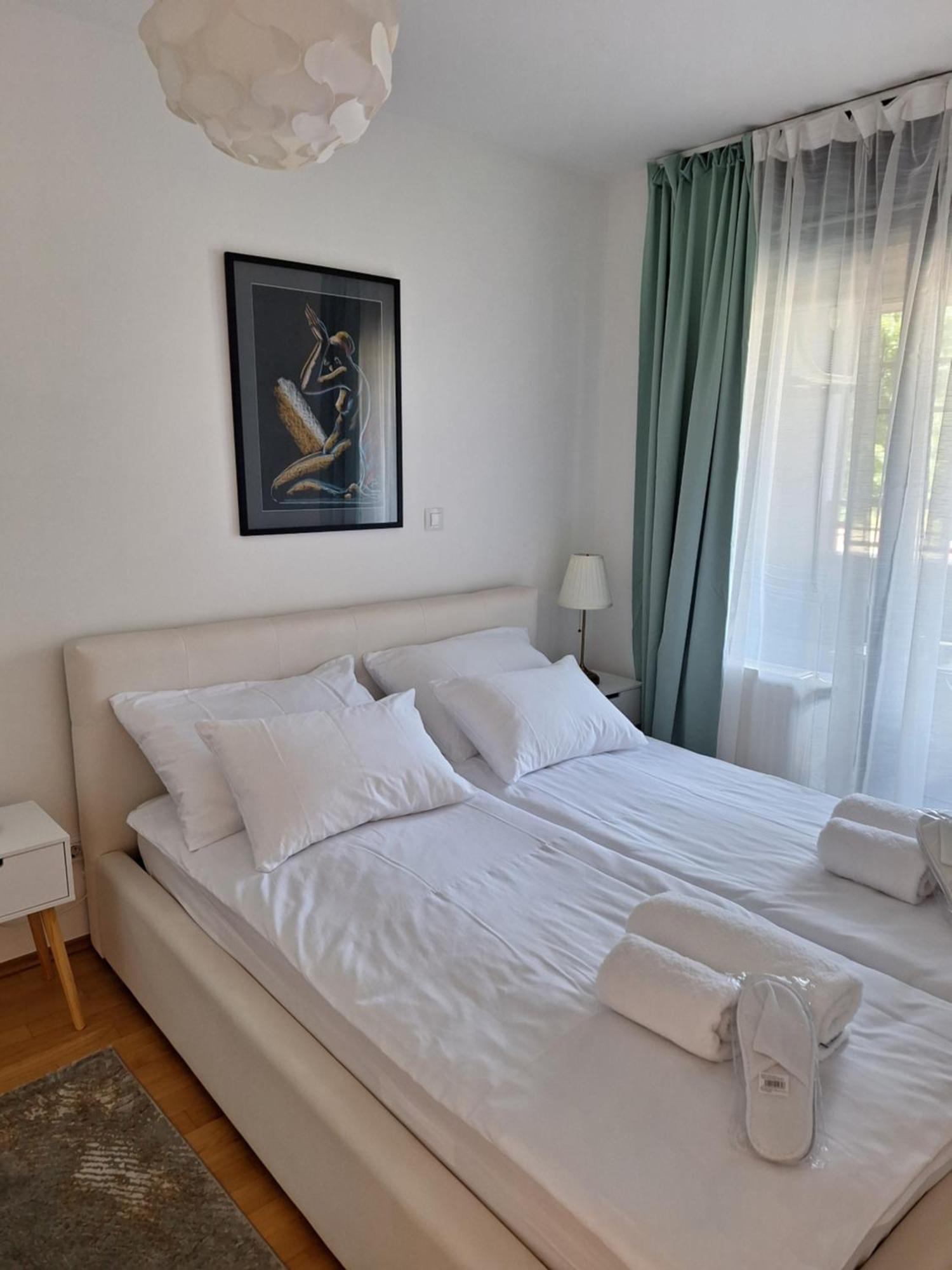Apartman Lory, Zagreb, Downtown, With Own Parking In The Garage Exterior photo