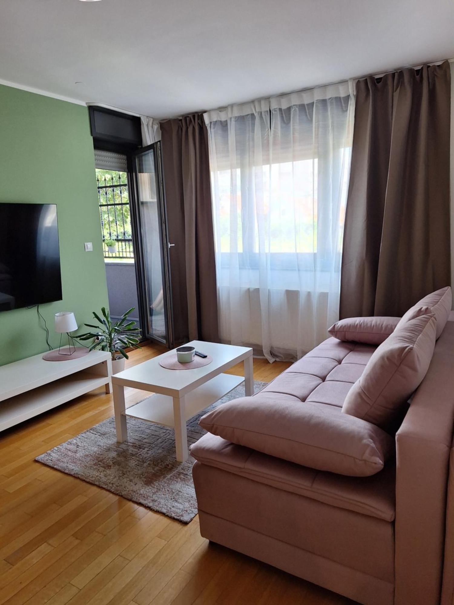 Apartman Lory, Zagreb, Downtown, With Own Parking In The Garage Exterior photo