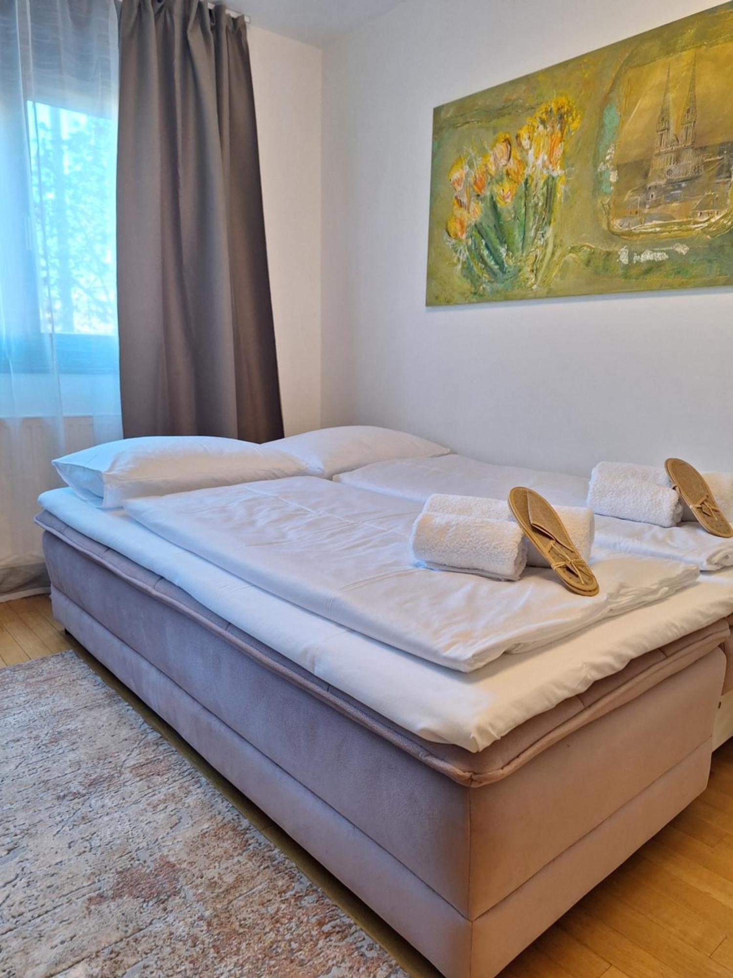 Apartman Lory, Zagreb, Downtown, With Own Parking In The Garage Exterior photo